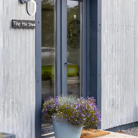 The Tin Shed Tara
