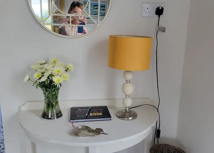 The Tin Shed Дом отдыха Tara